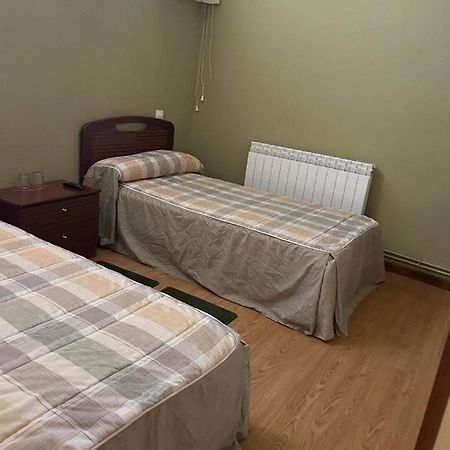Hostal Transilvania Santa Cruz de Moncayo Buitenkant foto